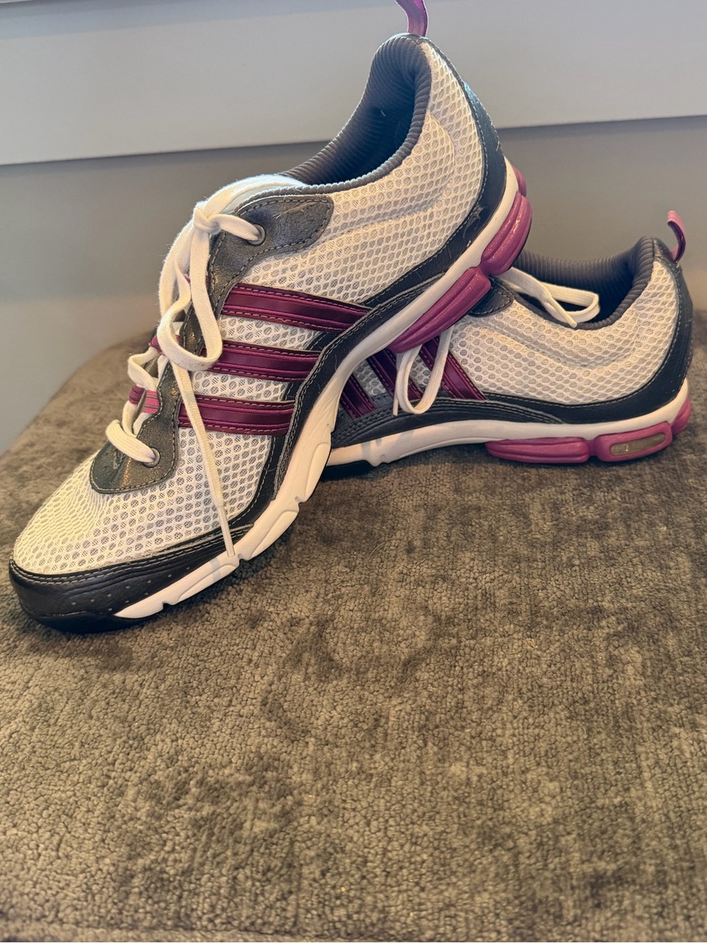 NWOT Adidas Raziya II White Athletic Sneakers Running Shoes Women’s 8-1/2 8.5 M - Picture 2 of 8